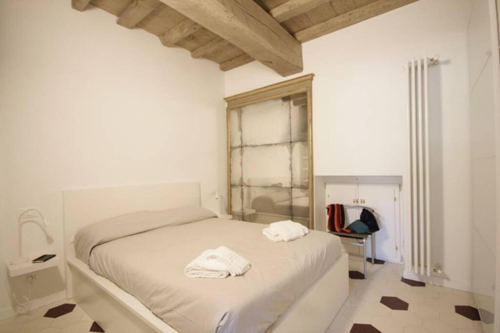 Charmant Maison In Centro Turin Exterior photo
